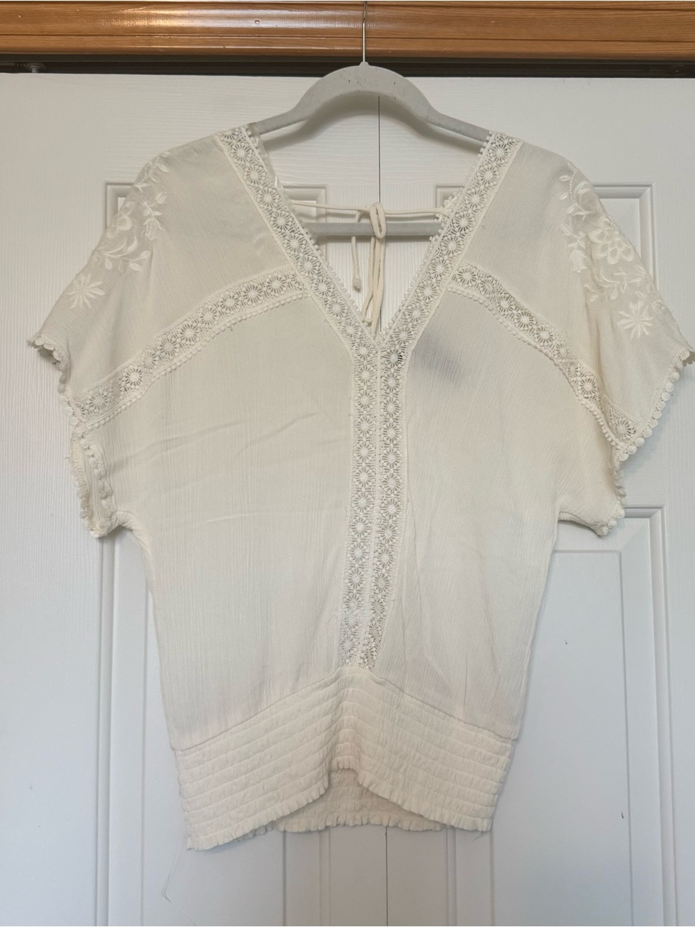 Daytrip Ivory Embroidered‎ Boho Blouse